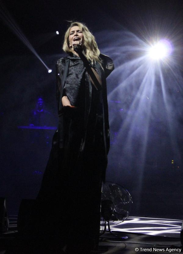 Баку – город №1: Лучшие друзья девушек – это не бриллианты, а азербайджанцы – концерт Веры Брежневой (ФОТО)