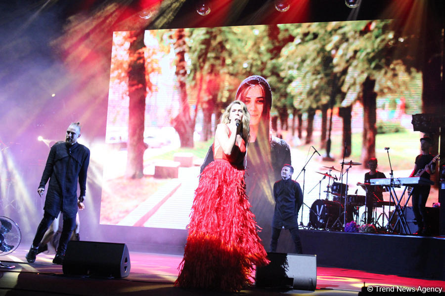 Баку – город №1: Лучшие друзья девушек – это не бриллианты, а азербайджанцы – концерт Веры Брежневой (ФОТО)