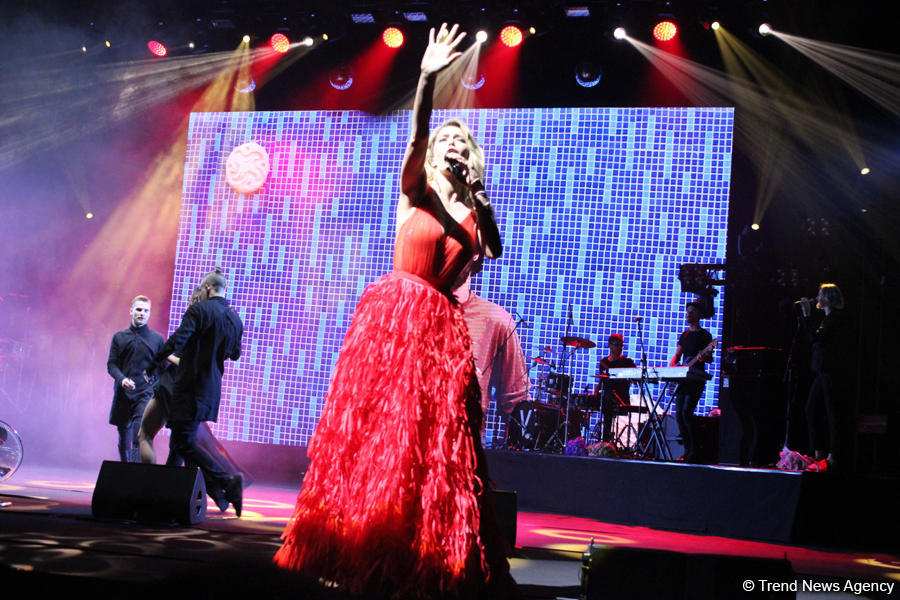 Баку – город №1: Лучшие друзья девушек – это не бриллианты, а азербайджанцы – концерт Веры Брежневой (ФОТО)