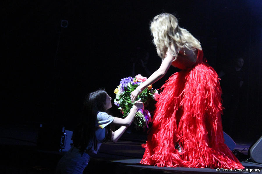 Баку – город №1: Лучшие друзья девушек – это не бриллианты, а азербайджанцы – концерт Веры Брежневой (ФОТО)