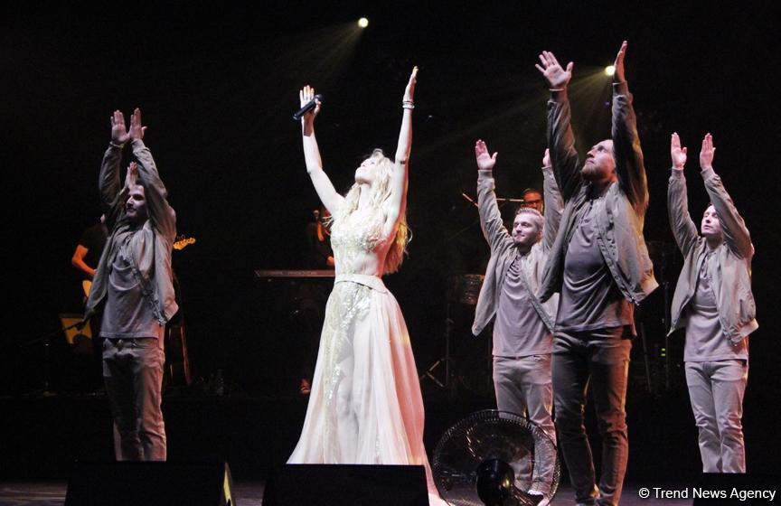 Баку – город №1: Лучшие друзья девушек – это не бриллианты, а азербайджанцы – концерт Веры Брежневой (ФОТО)