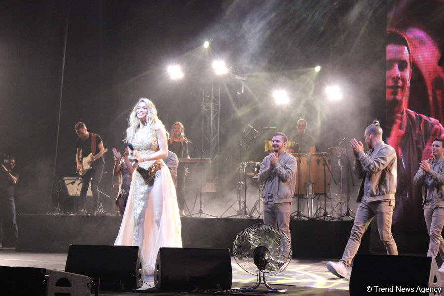 Баку – город №1: Лучшие друзья девушек – это не бриллианты, а азербайджанцы – концерт Веры Брежневой (ФОТО)