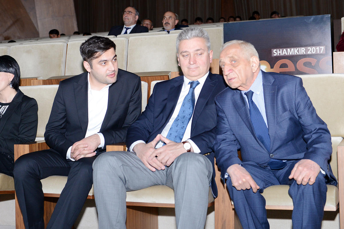 Противостояние "Реала" и "Барселоны" дошло до шахматного турнира в Азербайджане (ФОТО)