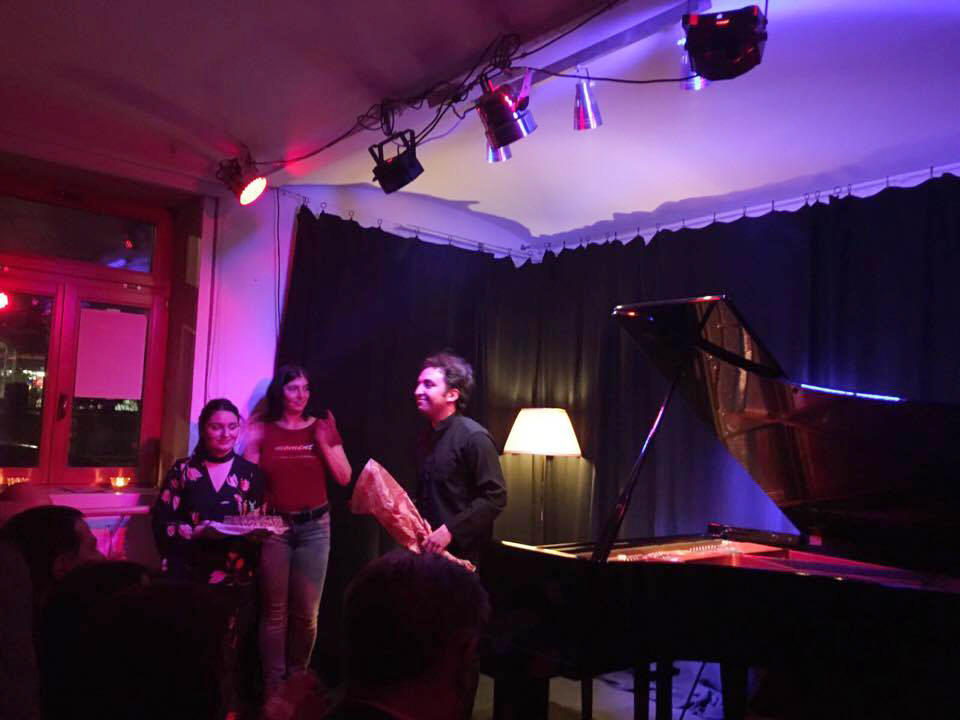 Танго Анджелины Джоли и Брэда Питта, или День рождения азербайджанского музыканта в Вене (ФОТО)