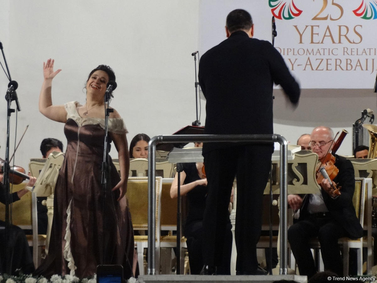 O Patria Mia, или Восторг зрителей! Посвящение семье посла Италии в Азербайджане (ФОТО)