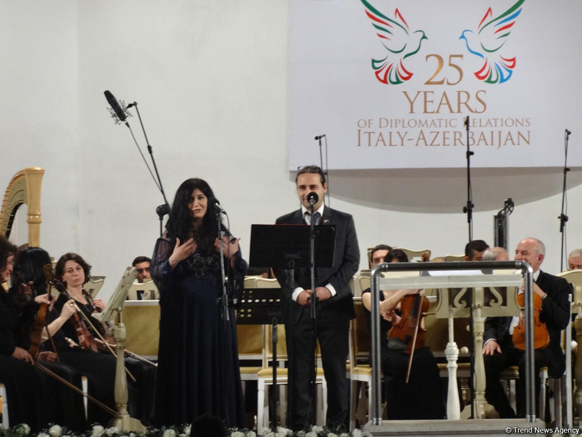 O Patria Mia, или Восторг зрителей! Посвящение семье посла Италии в Азербайджане (ФОТО)