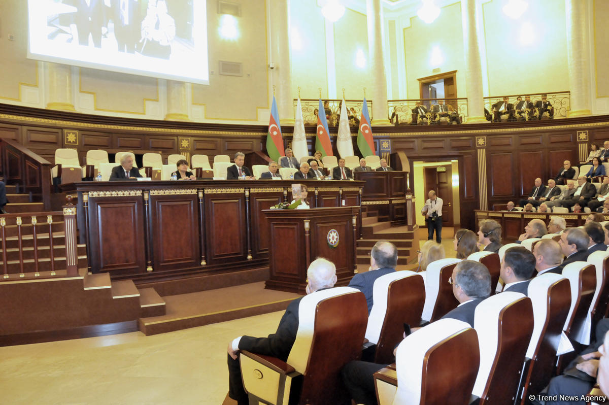 Наргиз Пашаева: “Наша святая обязанность – увековечить имя Низами Гянджеви в Оксфордском университете” (ФОТО)