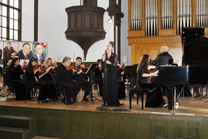В Баку прошел вечер классической музыки памяти общенационального лидера Гейдара Алиева (ФОТО)