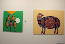 В Баку открылась выставка Вугара Мурадова "Сходства", посвященная ковровому искусству (ФОТО)