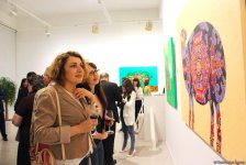 В Баку открылась выставка Вугара Мурадова "Сходства", посвященная ковровому искусству (ФОТО)