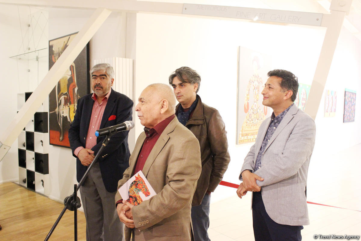 В Баку открылась выставка Вугара Мурадова "Сходства", посвященная ковровому искусству (ФОТО)