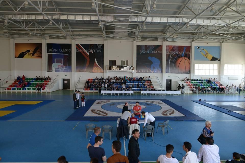 В Баку прошел турнир по алпагуту, посвященный 94-й годовщине со дня рождения Гейдара Алиева (ФОТО)