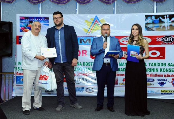 В Баку определились победители турнира по боулингу среди звезд и спортсменов (ФОТО)