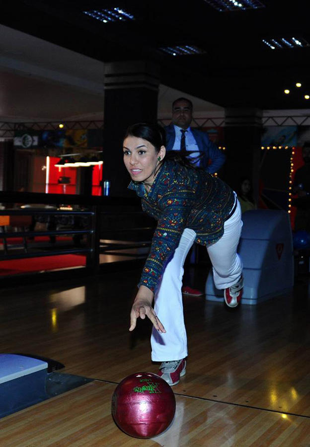 В Баку определились победители турнира по боулингу среди звезд и спортсменов (ФОТО)