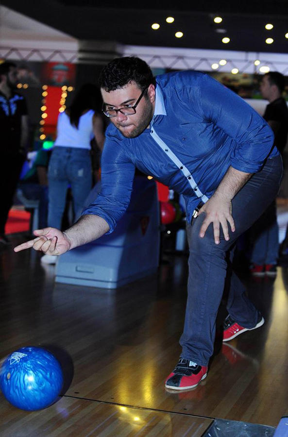 В Баку определились победители турнира по боулингу среди звезд и спортсменов (ФОТО)