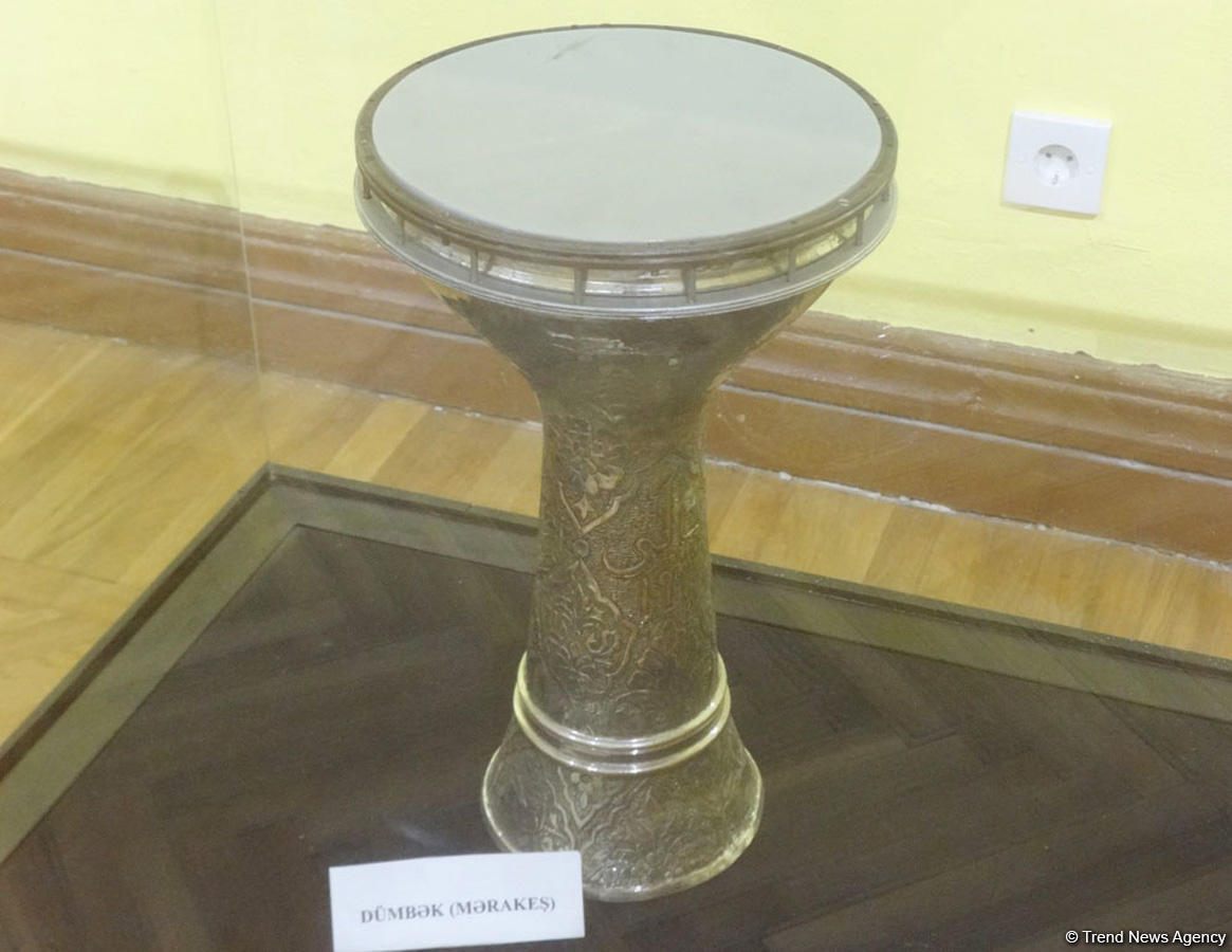 Музыкальные инструменты исламского мира представлены в Баку (ФОТО)