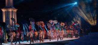 Феерическое открытие  Исламиады  в Баку, или Волшебное путешествие Мины с воздушным змеем (ФОТО)