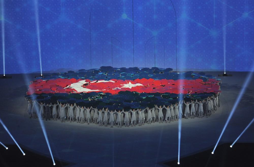 Феерическое открытие  Исламиады  в Баку, или Волшебное путешествие Мины с воздушным змеем (ФОТО)