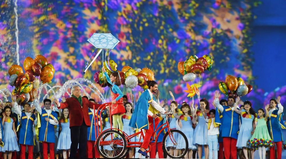 Героиня церемонии открытия Исламиады Мина - кто она? Интересные откровения (ФОТО)