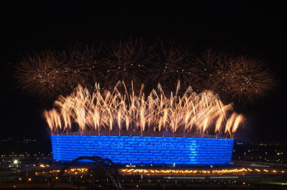 Феерическое открытие  Исламиады  в Баку, или Волшебное путешествие Мины с воздушным змеем (ФОТО)