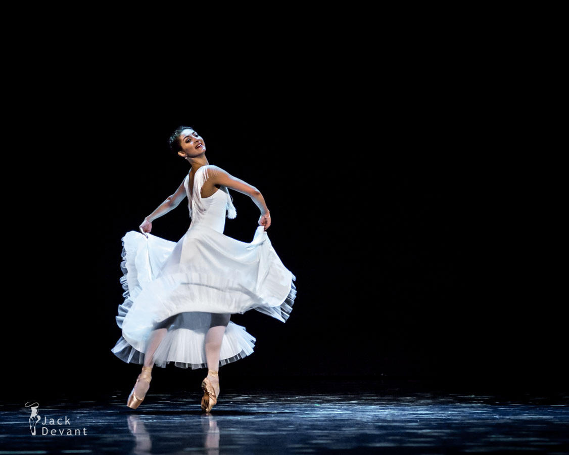 Чинара Ализаде рассказала о жизни в Польше и об отдыхе в Баку (ФОТО)