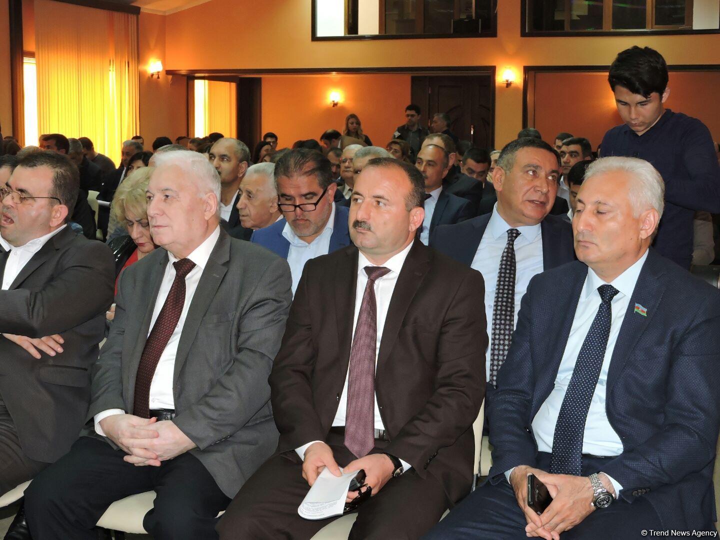 В Азербайджане обнародованы порядок и условия выдачи квартир журналистам (ФОТО)