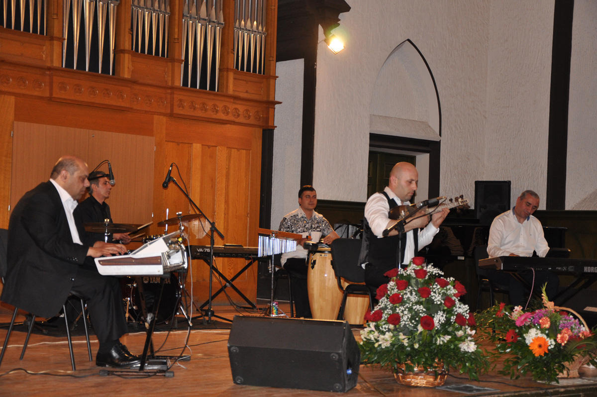 Магия тара в органном зале в Баку (ФОТО)