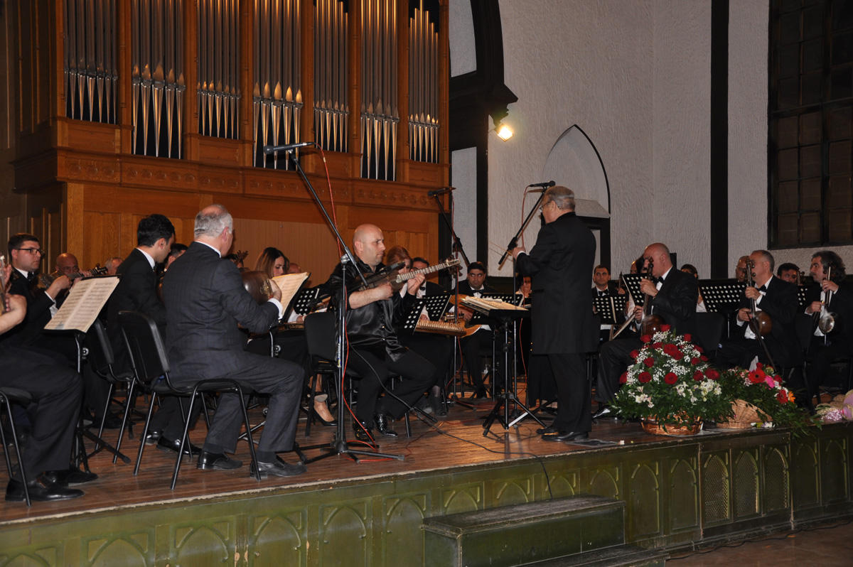 Магия тара в органном зале в Баку (ФОТО)