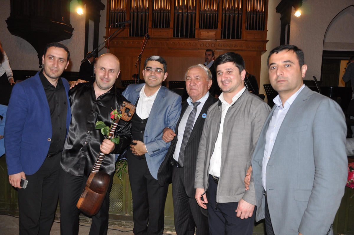 Магия тара в органном зале в Баку (ФОТО)