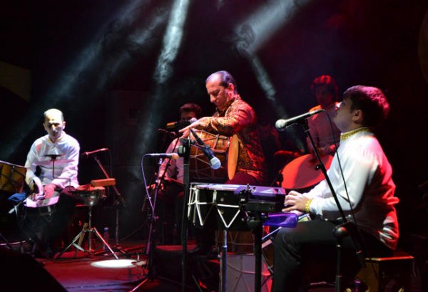 Есть Ритм - есть Жизнь: Гостям Исламиады показали самую большую нагару на Кавказе (ФОТО,ВИДЕО)