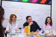 Мурад Дадашов пригласил на завтрак журналистов и рассказал о реалити-шоу "Машын" (ФОТО)