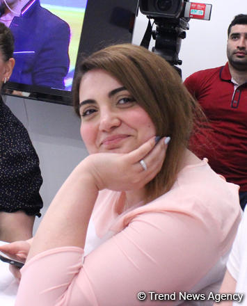 Мурад Дадашов пригласил на завтрак журналистов и рассказал о реалити-шоу "Машын" (ФОТО)