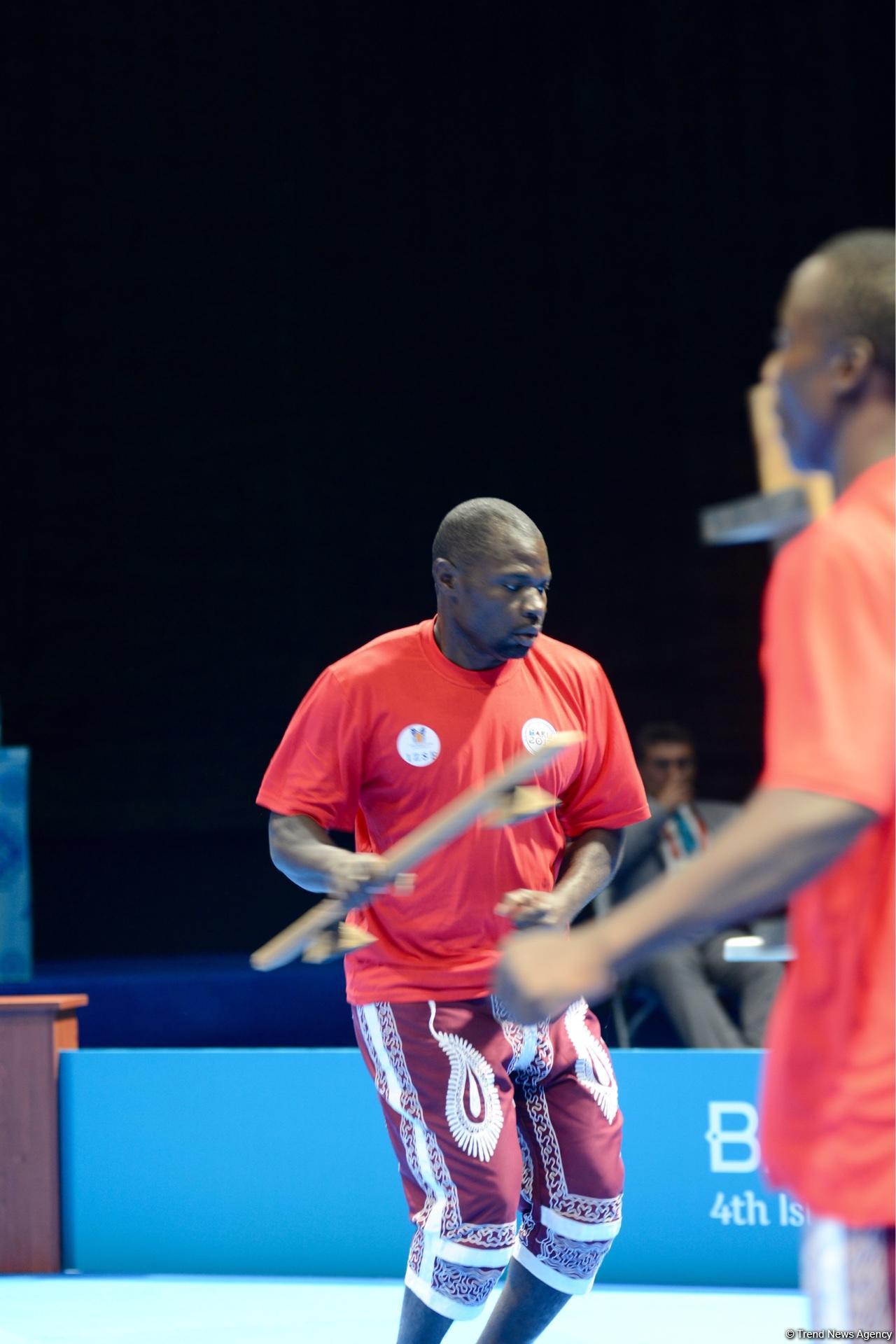 На Исламиаде в Баку стартовали соревнования по зорхане (ФОТОРЕПОРТАЖ)