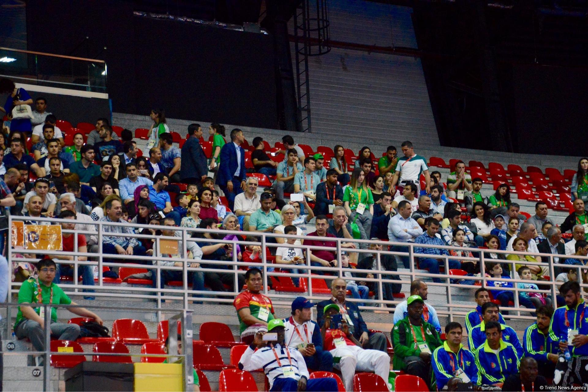 На Исламиаде в Баку стартовали соревнования по зорхане (ФОТОРЕПОРТАЖ)