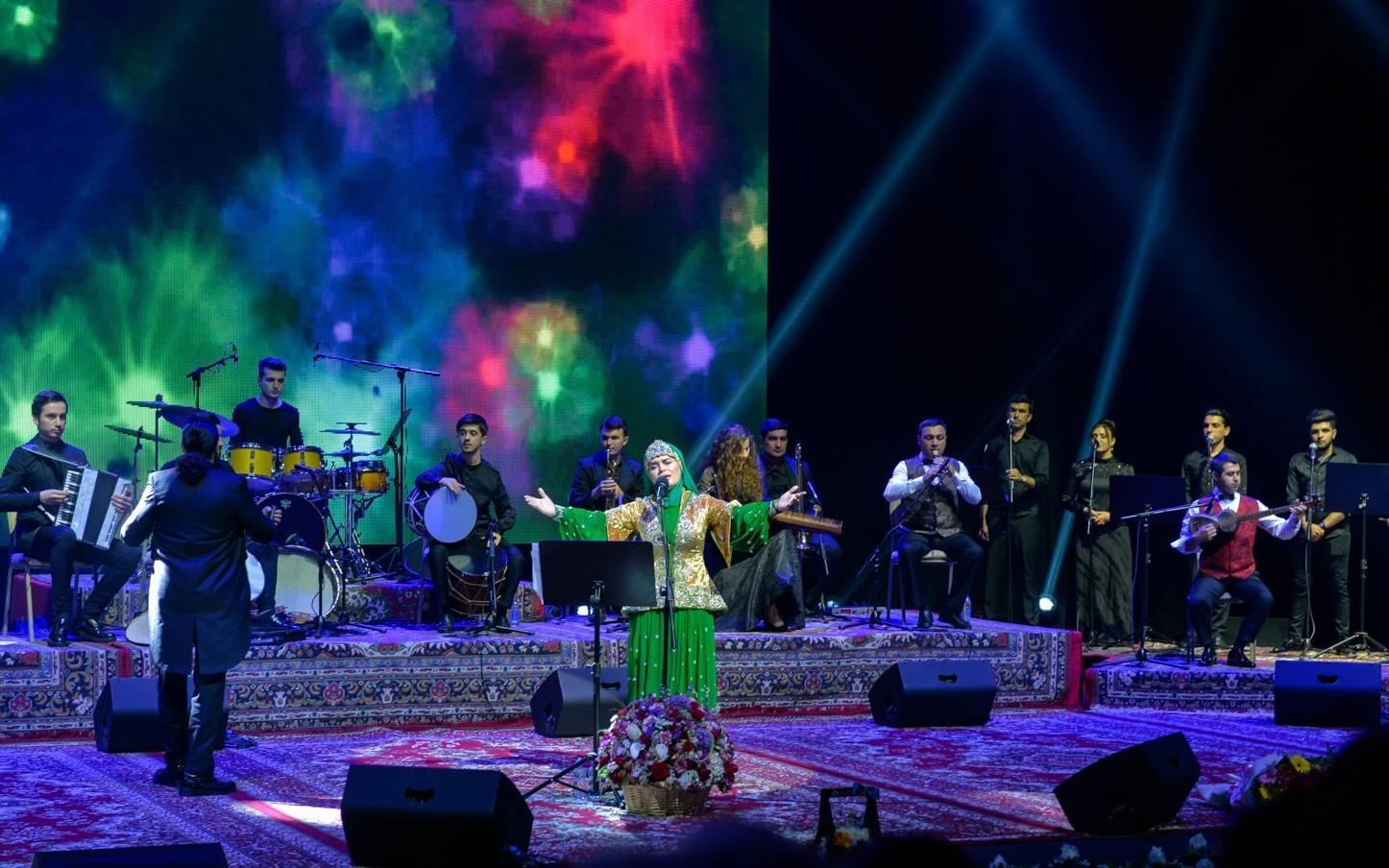 Дочь Алима Гасымова провела для отца грандиозный юбилей – восторг гостей Исламиады  (ФОТО)