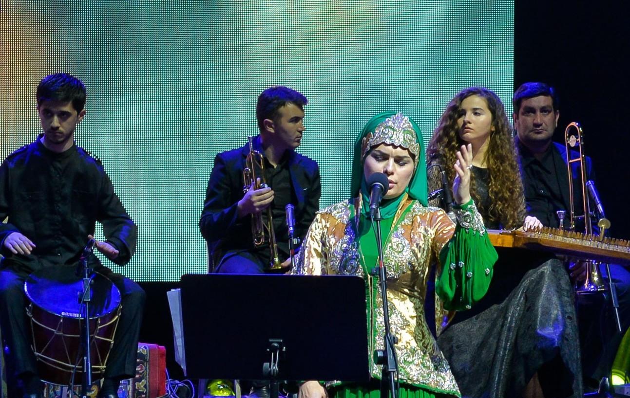 Дочь Алима Гасымова провела для отца грандиозный юбилей – восторг гостей Исламиады  (ФОТО)