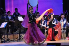 Cтупеньки к славе начинаются с "Pillə" – праздничный вечер в Баку (ФОТО)