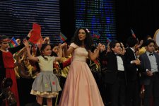 Cтупеньки к славе начинаются с "Pillə" – праздничный вечер в Баку (ФОТО)