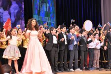 Cтупеньки к славе начинаются с "Pillə" – праздничный вечер в Баку (ФОТО)