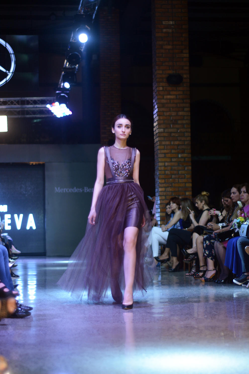 Русская душа Байкала на Неделе моды в Баку (ВИДЕО, ФОТО)