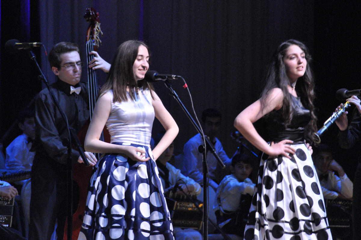 Cтупеньки к славе начинаются с "Pillə" – праздничный вечер в Баку (ФОТО)