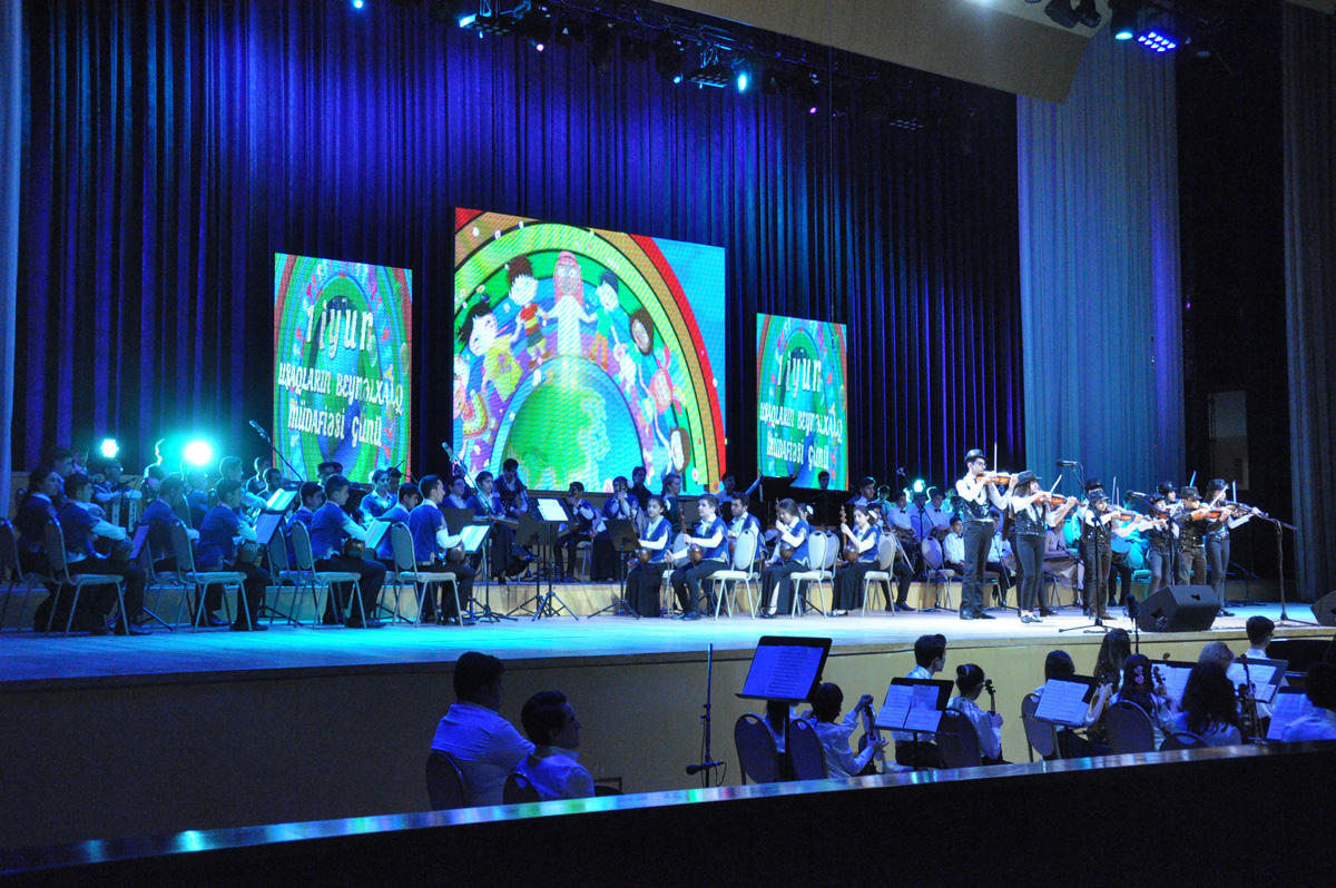 Cтупеньки к славе начинаются с "Pillə" – праздничный вечер в Баку (ФОТО)