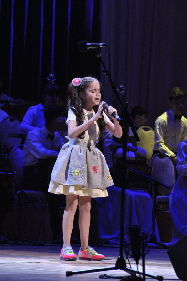 Cтупеньки к славе начинаются с "Pillə" – праздничный вечер в Баку (ФОТО)