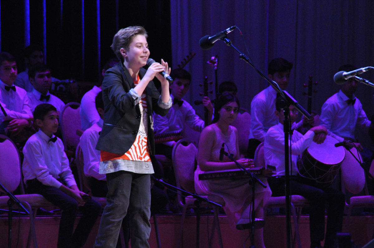 Cтупеньки к славе начинаются с "Pillə" – праздничный вечер в Баку (ФОТО)