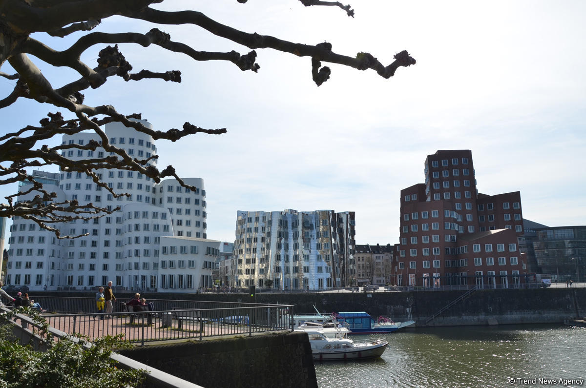 Вот таким увидел Дюссельдорф азербайджанский путешественник (ФОТО)