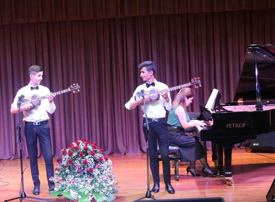 11 ведущих педагогов бакинской школы (ФОТО)