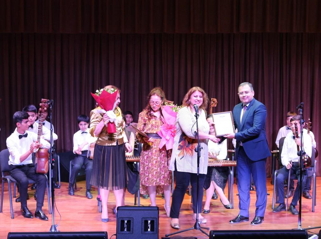 11 ведущих педагогов бакинской школы (ФОТО)