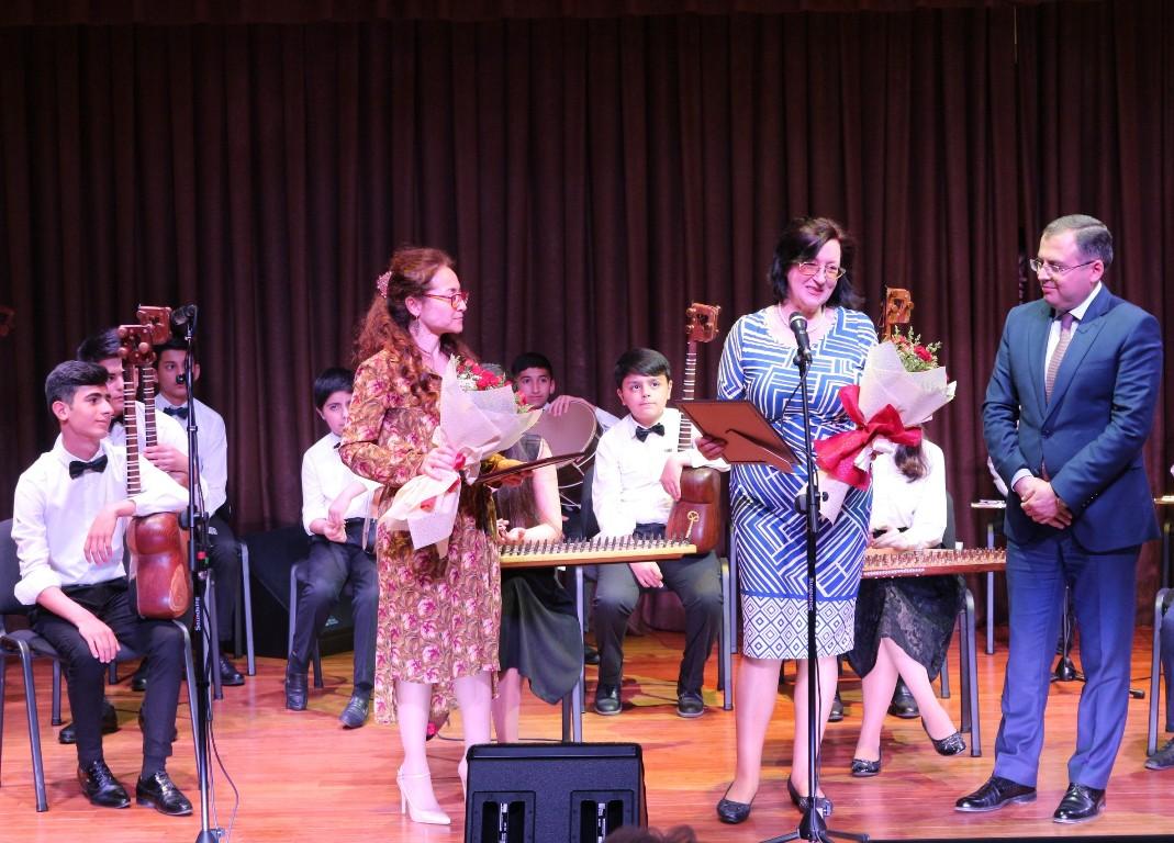 11 ведущих педагогов бакинской школы (ФОТО)