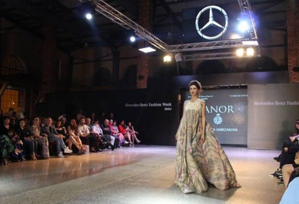 Восточный шик Mercedes-Benz в Баку (ФОТО)