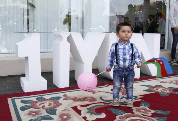 Праздник в бакинской библиотеке (ФОТО)